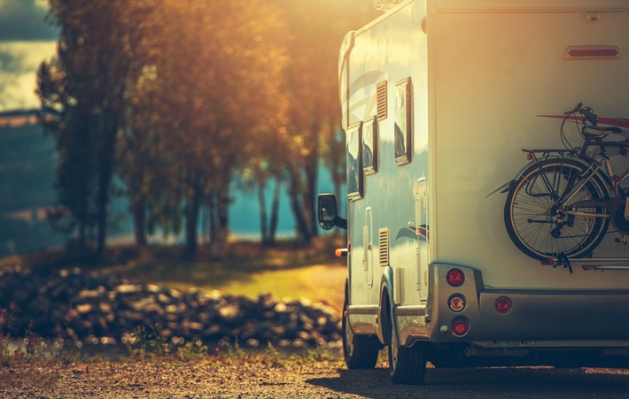 So bereiten Sie die Flüssiggas-Anlage im Wohnmobil auf den Winter vor / Deutscher Verband Flüssiggas gibt Tipps zum Saisonende / Bei der Vorbereitung des Wohnmobils auf den Winter sollten Camping-Fans die Gasanlage an Bord nicht vergessen. / Weiterer Text über ots und www.presseportal.de/nr/112641 / Die Verwendung dieses Bildes ist für redaktionelle Zwecke honorarfrei. Veröffentlichung bitte unter Quellenangabe: “obs/Deutscher Verband Flüssiggas e. V./Tomasz Zajda”