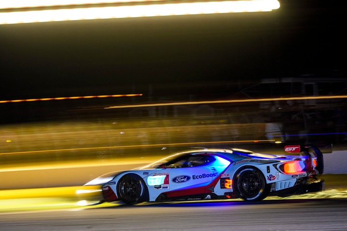 Das Werksengagement mit dem Ford GT endet mit dem Gewinn des Michelin IMSA Endurance Cup: Richard Westbrook, Ryan Briscoe und Scott Dixon schenken Ford Chip Ganassi Racing den 48. Podestplatz für den modernen Ford GT Weiterer Text über ots und www.presseportal.de/nr/6955 / Die Verwendung dieses Bildes ist für redaktionelle Zwecke honorarfrei. Veröffentlichung bitte unter Quellenangabe: “obs/Ford-Werke GmbH”